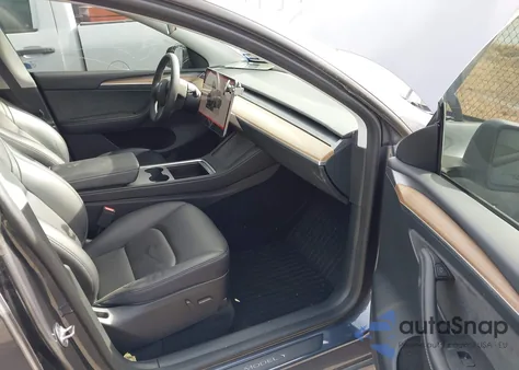 2023 Tesla Model Y Rwd из США, поврежденный, VIN 7SAYGDED9PF958702